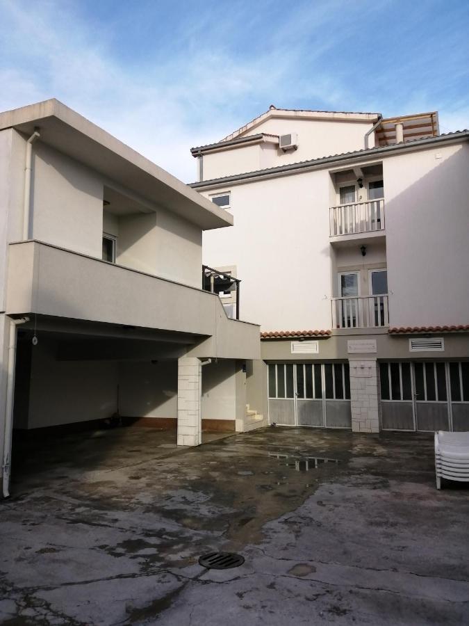 Apartments Jagoda Podstrana Bagian luar foto